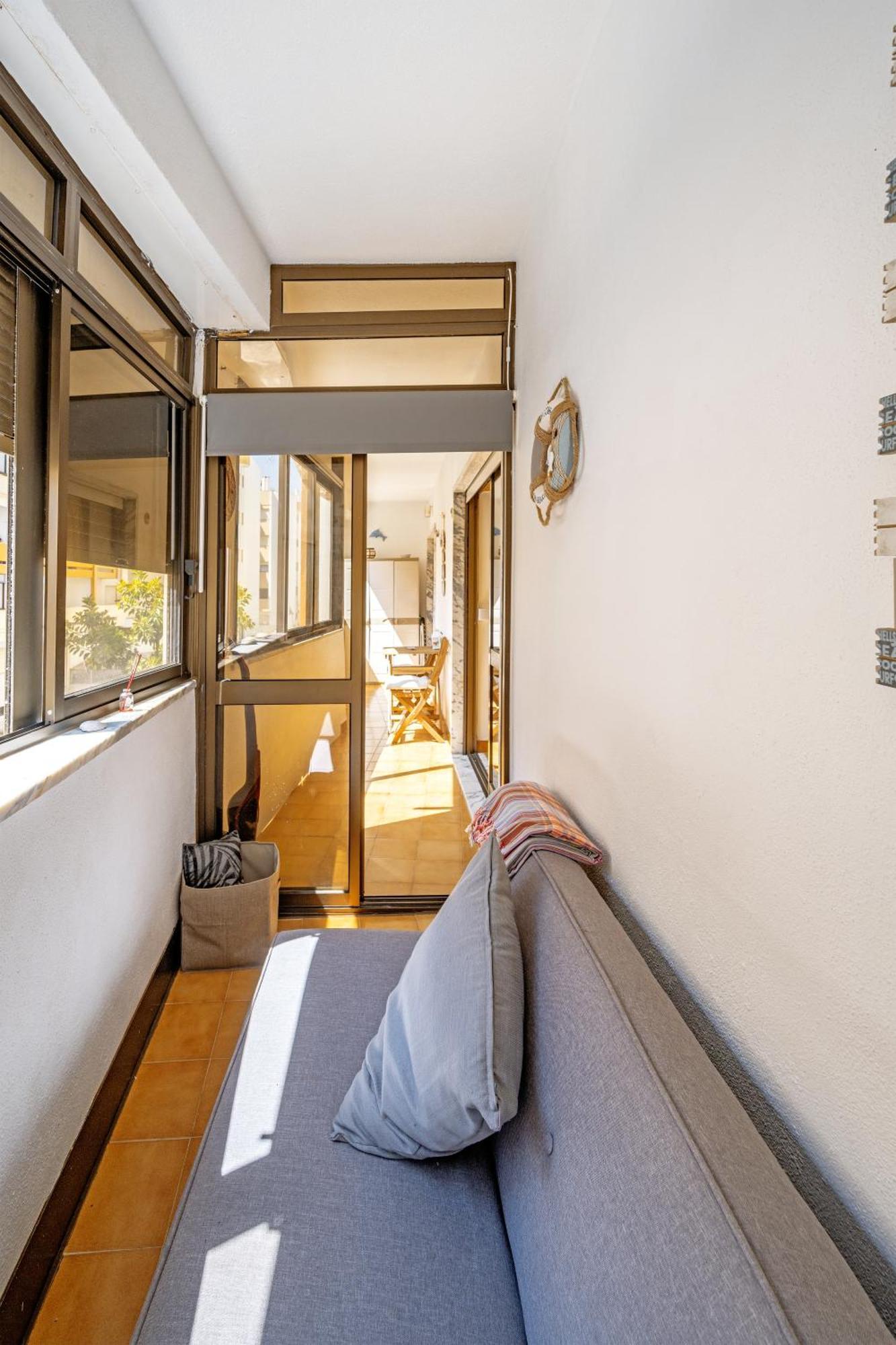 Cozy Apartment Near The Beach In Costa De Caparica Eksteriør billede