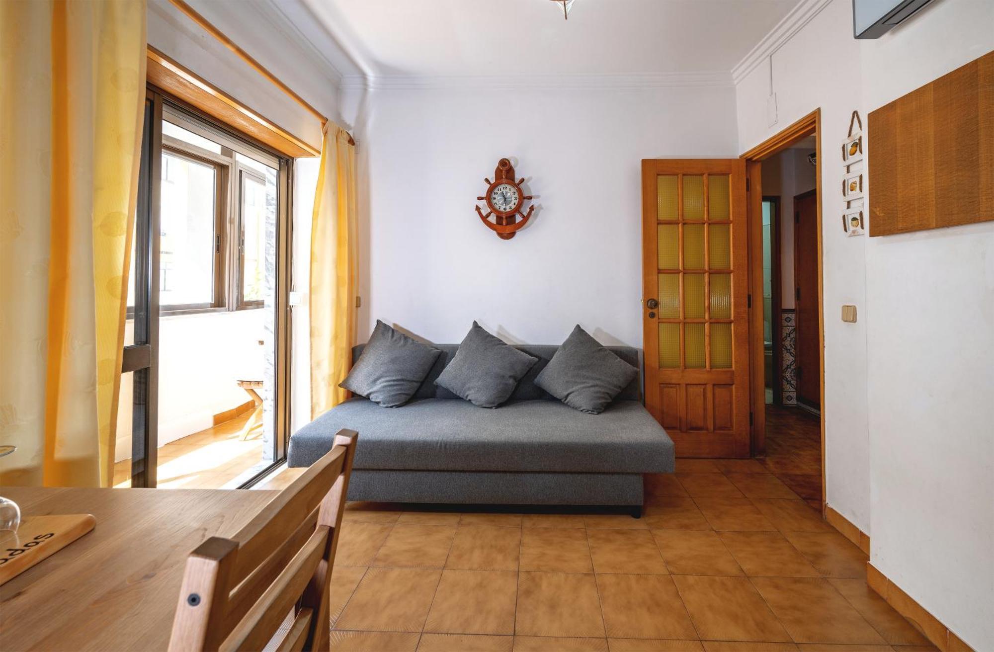 Cozy Apartment Near The Beach In Costa De Caparica Eksteriør billede