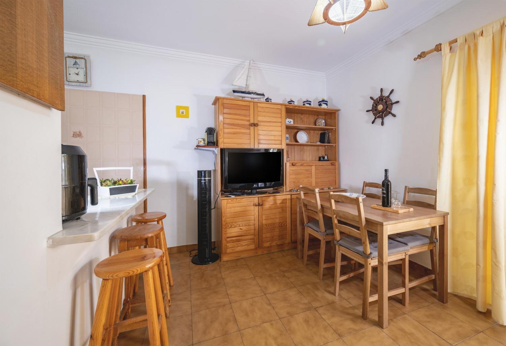 Cozy Apartment Near The Beach In Costa De Caparica Eksteriør billede